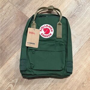Fjällräven Kånken Mini Green Backpack
